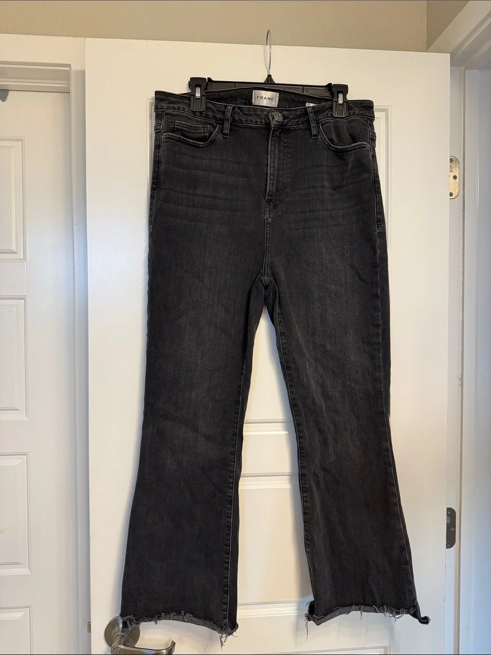 Frame Black Le Crop Mini Boot Jeans - Picture 2 of 6